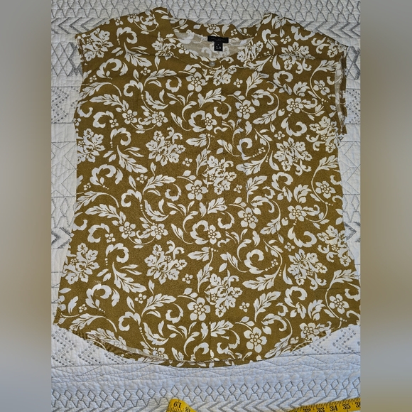 Ann Taylor Factory Tops - Ann Taylor Factory Floral Patterned Sz S